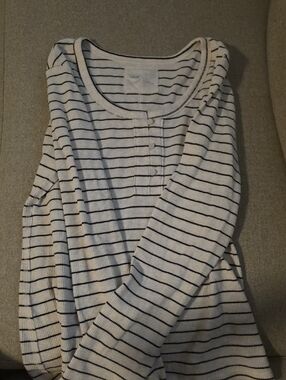 aerie White Long-Sleeve Scoop Neck Top